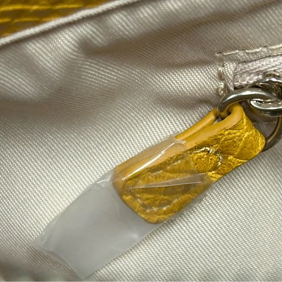 Yellow studded snakeskin-textured faux leather handbag gold-tone chain straps - Picture 12 of 14